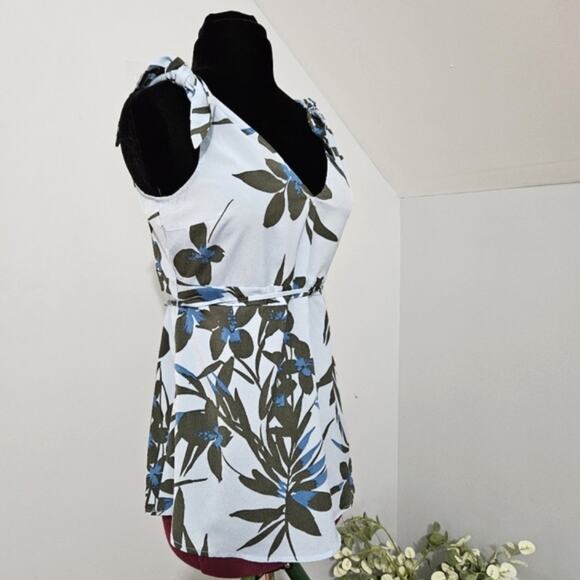 Motherhood Maternity Sleeveless V Neck Floral Tie Shoulder Waist Tie Top Small - Picture 2 of 9